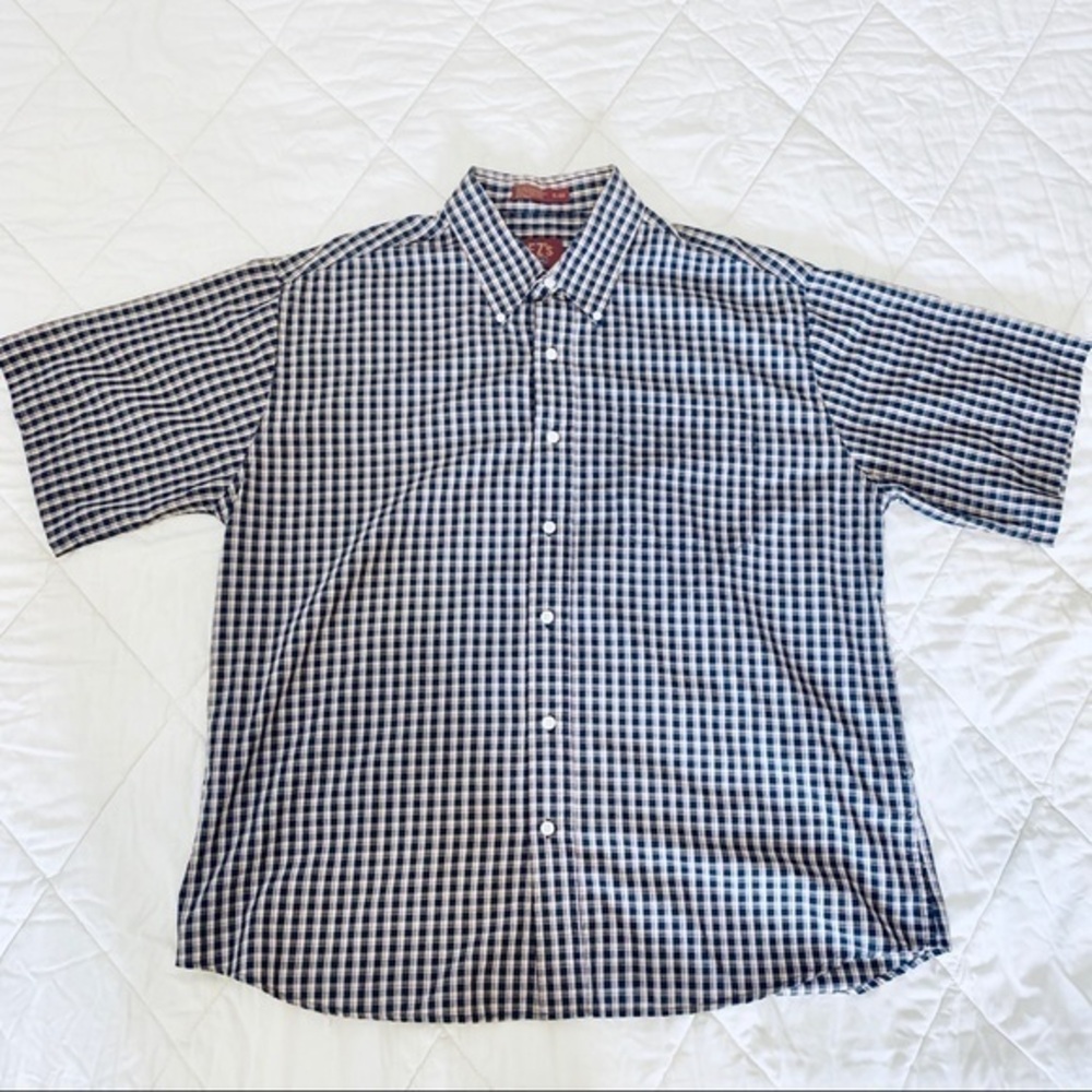 HAGGAR EZ Button Down-XL **H717**